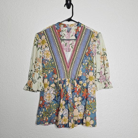 Anthropologie BL-nk London Stephaine Vneck Top Blue Yellow Floral size small - Picture 3 of 6